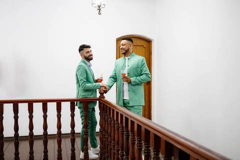 As melhores ideias e inspirações criativas de fotos de casamento do making of dos noivos no Espaço La Capela'