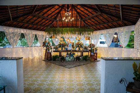 As melhores ideias e inspirações criativas de fotos de casamento da decoração no Espaço La Capela'