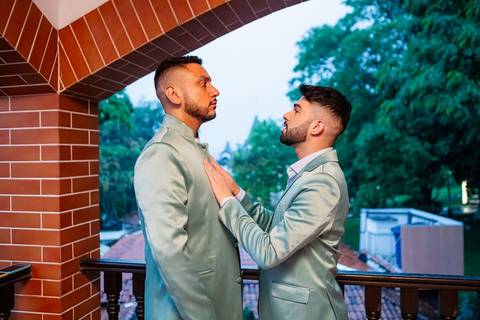 As melhores ideias e inspirações criativas de fotos de casamento do making of dos noivos no Espaço La Capela'