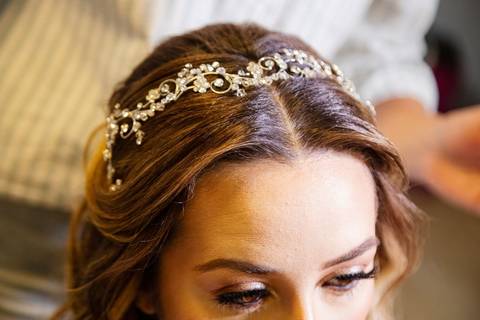 As melhores ideias e inspirações criativas de fotos de casamento do making of da noiva no Espaço Vitta Eventos'