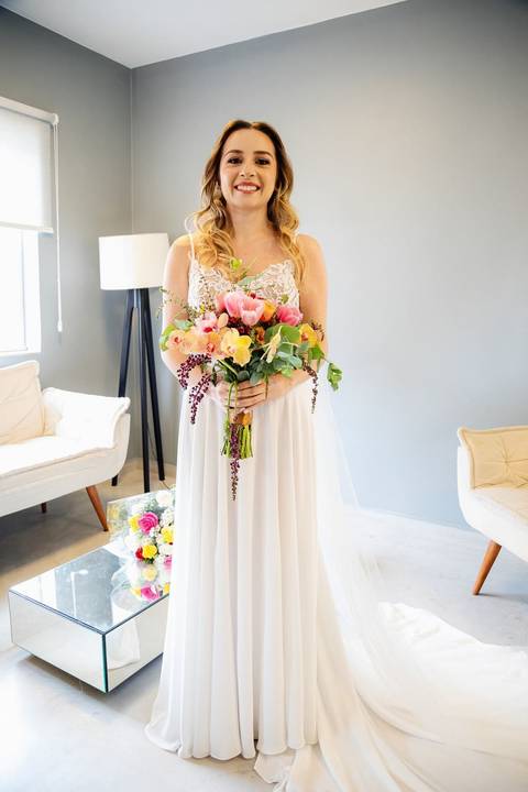 As melhores ideias e inspirações criativas de fotos de casamento do making of da noiva no Espaço Vitta Eventos'