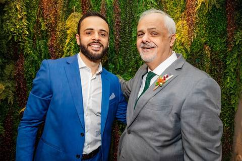 As melhores ideias e inspirações criativas de fotos de casamento do making of do noivo no Espaço Vitta Eventos'