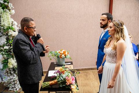 As melhores ideias e inspirações criativas de fotos de casamento da do momento da cerimônia no Espaço Vitta Eventos'