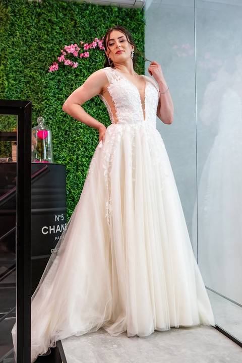 As melhores ideias e inspirações criativas de fotos de casamento do making of da noiva no Pink Me Up '