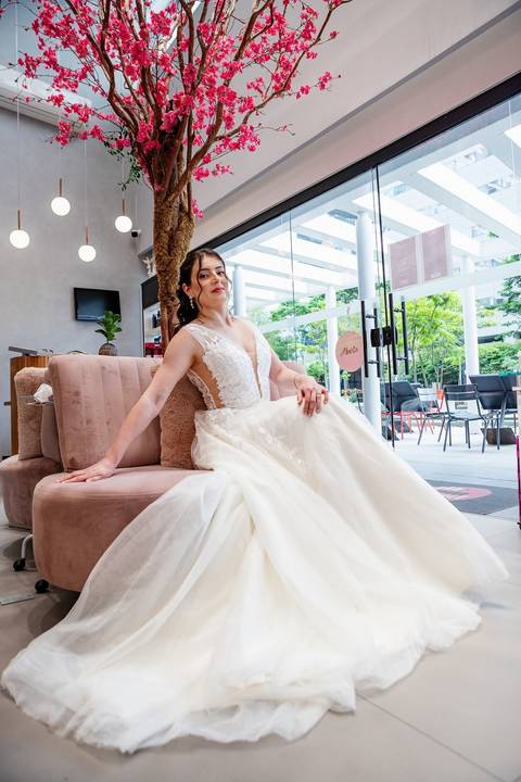 As melhores ideias e inspirações criativas de fotos de casamento do making of da noiva no Pink Me Up '