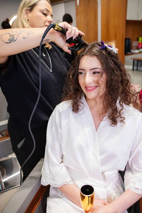 As melhores ideias e inspirações criativas de fotos de casamento do making of da noiva no Pink Me Up '