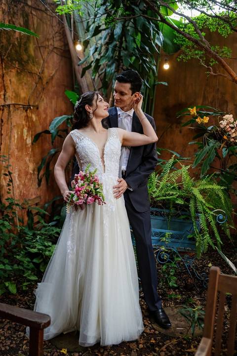 As melhores ideias e inspirações criativas de fotos de casamento no espaço Teakettle Casa de Chás'