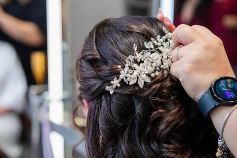 As melhores ideias e inspirações criativas de fotos de casamento do making of da noiva no Pink Me Up '