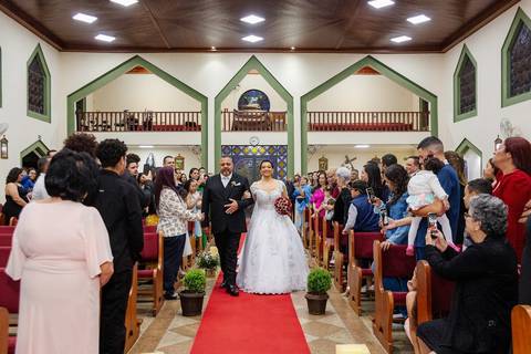 As melhores ideias e inspirações criativas de fotos de casamento do momento da cerimônia na Paróquia Nossa Senhora da Esperança '