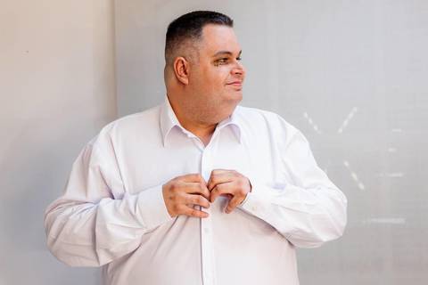 As melhores ideias e inspirações criativas de fotos de casamento do making of do noivo'