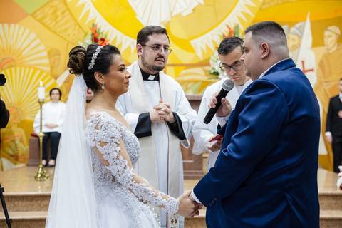 As melhores ideias e inspirações criativas de fotos de casamento do momento da cerimônia na Paróquia Nossa Senhora da Esperança '