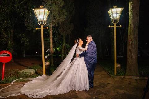 As melhores ideias e inspirações criativas de fotos de casamento dos noivos no Clube de Campo do Castelo'