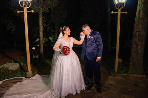 As melhores ideias e inspirações criativas de fotos de casamento dos noivos no Clube de Campo do Castelo'