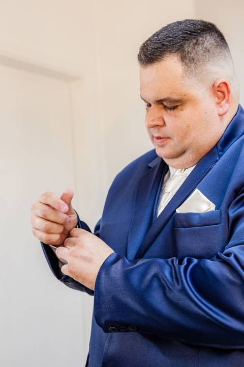 As melhores ideias e inspirações criativas de fotos de casamento do making of do noivo'