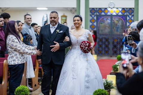 As melhores ideias e inspirações criativas de fotos de casamento do momento da cerimônia na Paróquia Nossa Senhora da Esperança '
