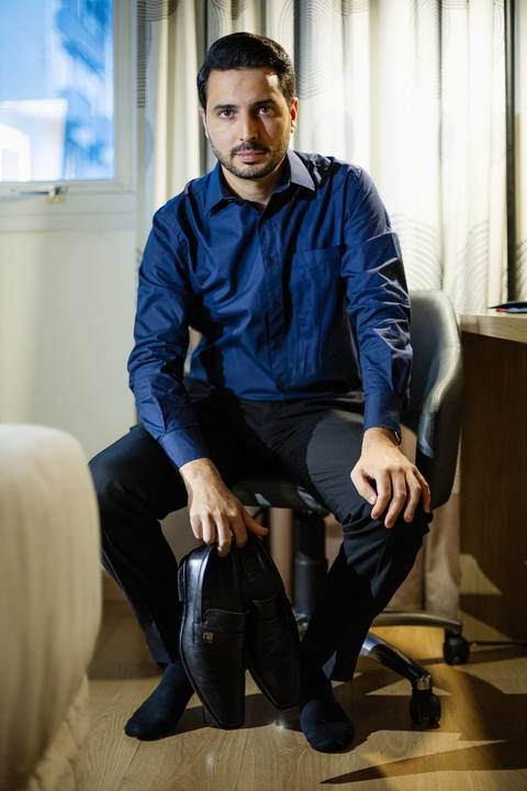 As melhores ideias e inspirações criativas de fotos de casamento do making of do noivo no Novotel São Paulo Morumbi '