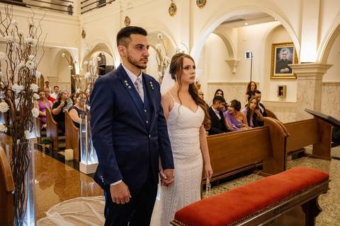As melhores ideias e inspirações criativas de fotos de casamento da cerimônia na Paróquia São José Osasco'
