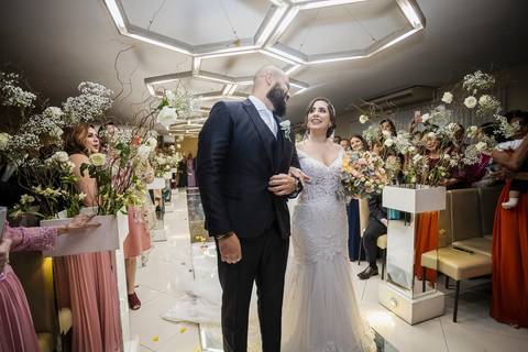 As melhores ideias e inspirações criativas de fotos de casamento do espaço Buffet Evian Eventos'