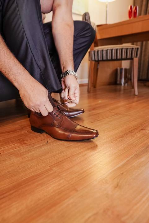 As melhores ideias e inspirações criativas de fotos de casamento do making of do noivo hotel São Paulo Tatuape Affiliated by Meliá'