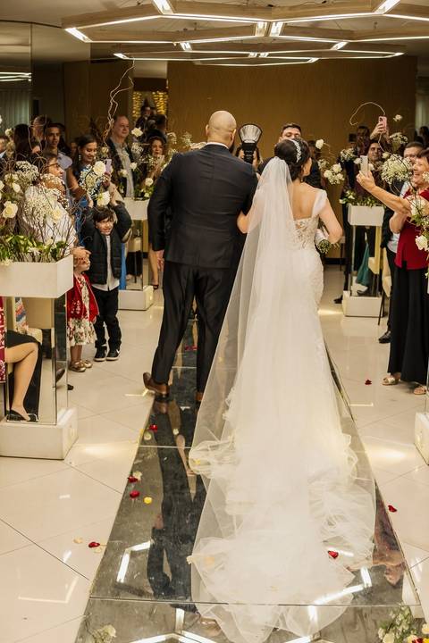 As melhores ideias e inspirações criativas de fotos de casamento do espaço Buffet Evian Eventos'