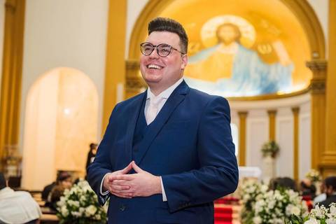 As melhores ideias e inspirações criativas de fotos de casamento do making of do noivo na Paróquia Santo Antônio '