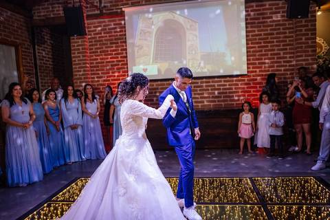 As melhores ideias e inspirações criativas de fotos de casamento dos noivos no Espaço Coimbra'