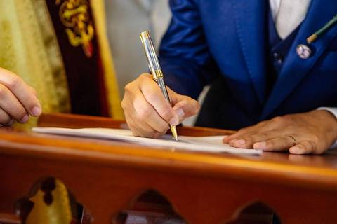 As melhores ideias e inspirações criativas de fotos de casamento da cerimônia na Paróquia Jesus, Maria e José'