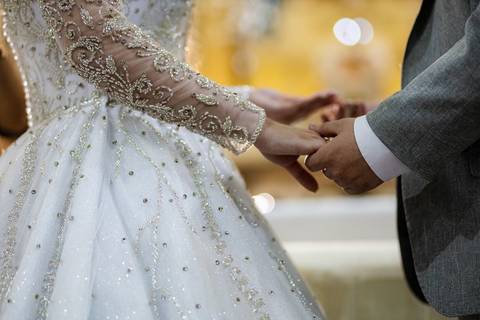 As melhores ideias e inspirações criativas de fotos de casamento na cerimônia na Paróquia Nossa Senhora de Lourdes'