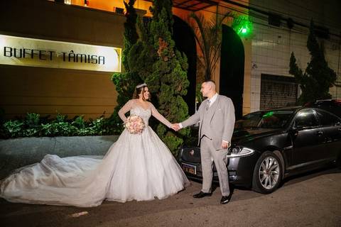 As melhores ideias e inspirações criativas de fotos de casamento do ensaio do casal em frente ao  Buffet Tâmisa '