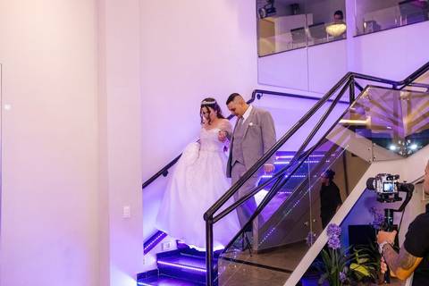As melhores ideias e inspirações criativas de fotos de casamento do  casal no Buffet Tâmisa '