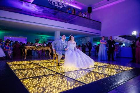 As melhores ideias e inspirações criativas de fotos de casamento do  casal no Buffet Tâmisa '