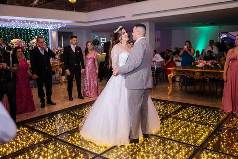 As melhores ideias e inspirações criativas de fotos de casamento do  casal no Buffet Tâmisa '