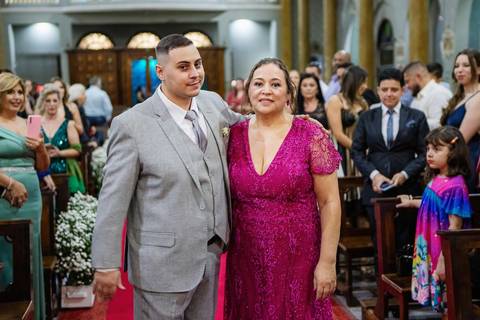 As melhores ideias e inspirações criativas de fotos de casamento na cerimônia na Paróquia Nossa Senhora de Lourdes'