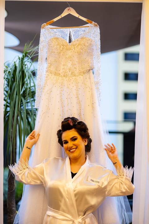 As melhores ideias e inspirações criativas de fotos de casamento do making of da noiva no Salão Beleza Urbana'