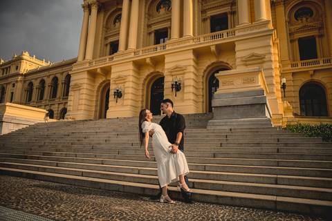As melhores ideias e inspirações de fotos criativas para ensaio pré wedding no Museu do Ipiranga e Parque da Independência'