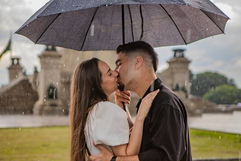 As melhores ideias e inspirações de fotos criativas para ensaio pré wedding no Museu do Ipiranga e Parque da Independência'
