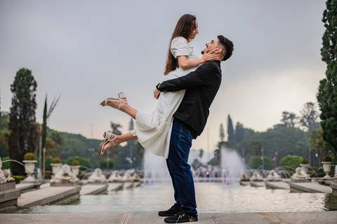 As melhores ideias e inspirações de fotos criativas para ensaio pré wedding no Museu do Ipiranga e Parque da Independência'