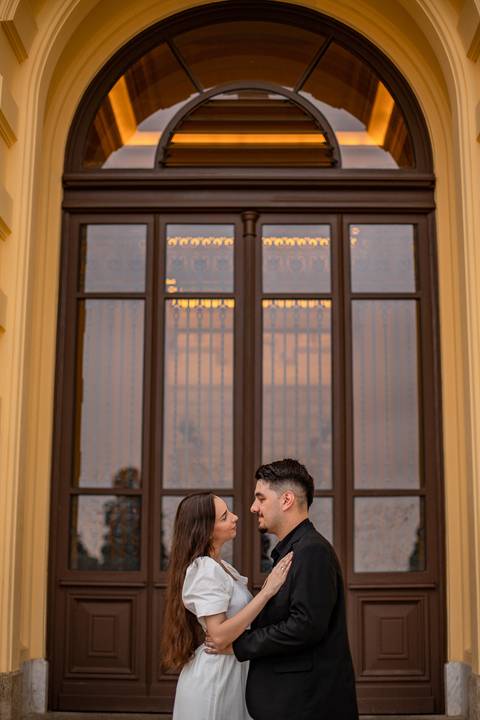 As melhores ideias e inspirações de fotos criativas para ensaio pré wedding no Museu do Ipiranga e Parque da Independência'