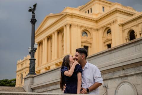 As melhores ideias e inspirações de fotos criativas para ensaio pré wedding no Museu do Ipiranga e Parque da Independência'