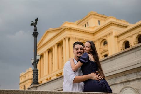 As melhores ideias e inspirações de fotos criativas para ensaio pré wedding no Museu do Ipiranga e Parque da Independência'