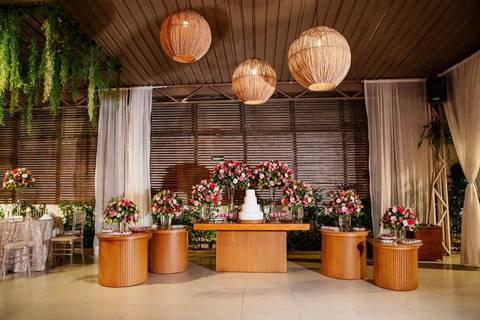 As melhores ideias e inspirações criativas de fotos da decoração de casamento no Espaço Mariah'