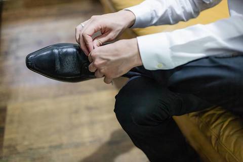 As melhores ideias e inspirações criativas de fotos de casamento do making of do noivo'