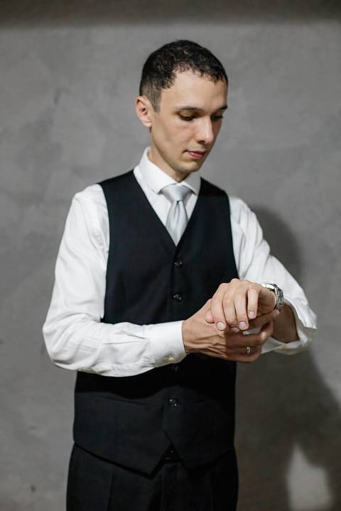 As melhores ideias e inspirações criativas de fotos de casamento do making of do noivo'