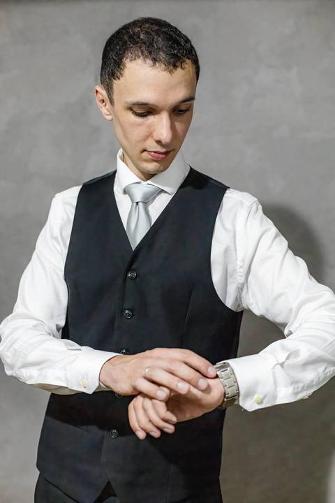 As melhores ideias e inspirações criativas de fotos de casamento do making of do noivo'