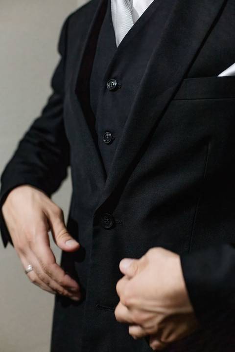 As melhores ideias e inspirações criativas de fotos de casamento do making of do noivo'