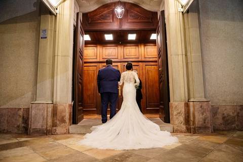 As melhores ideias e inspirações criativas de fotos de casamento na Paróquia Nossa Senhora do Brasil'
