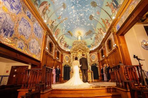 As melhores ideias e inspirações criativas de fotos de casamento na Paróquia Nossa Senhora do Brasil'