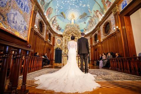 As melhores ideias e inspirações criativas de fotos de casamento na Paróquia Nossa Senhora do Brasil'