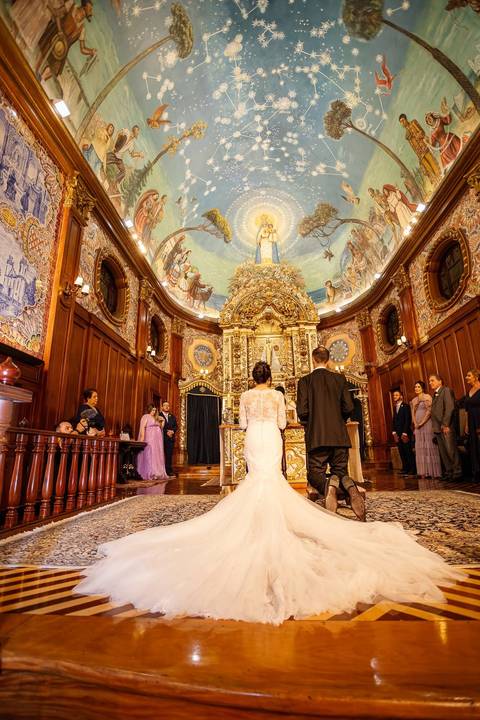 As melhores ideias e inspirações criativas de fotos de casamento na Paróquia Nossa Senhora do Brasil'