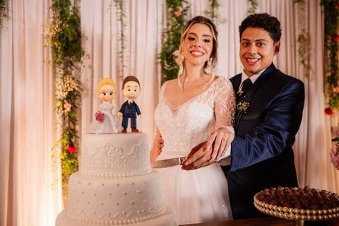 As melhores ideias e inspirações criativas de fotos de casamento no espaço Perinas Buffet'